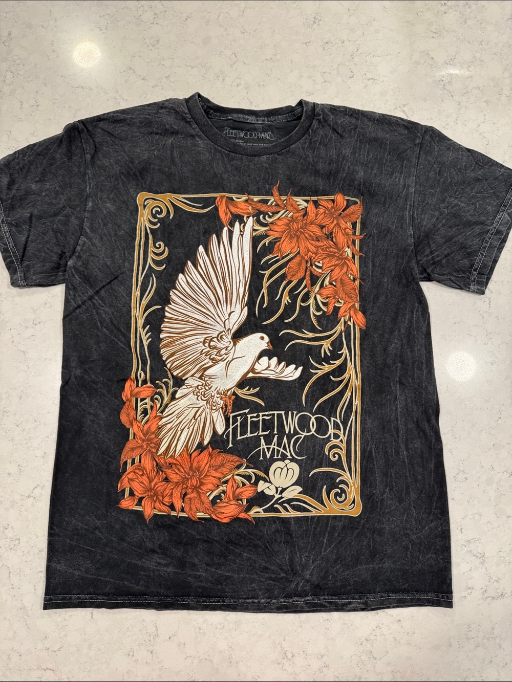 Fleetwood Mac Dove Floral Med Graphic Tee Stonewashed Concert Band Rock n Roll